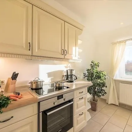 Strandgut Og Апартаменты *