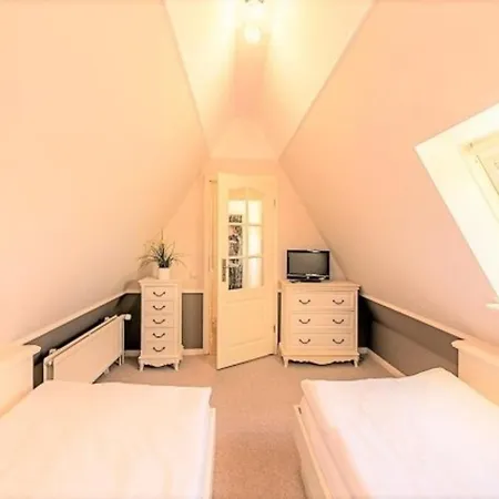 Strandgut Og Морзум