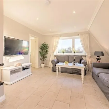 Strandgut Og Морзум