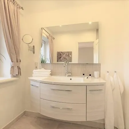 Strandgut Og Апартаменты *