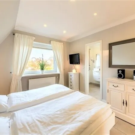 Strandgut Og Морзум